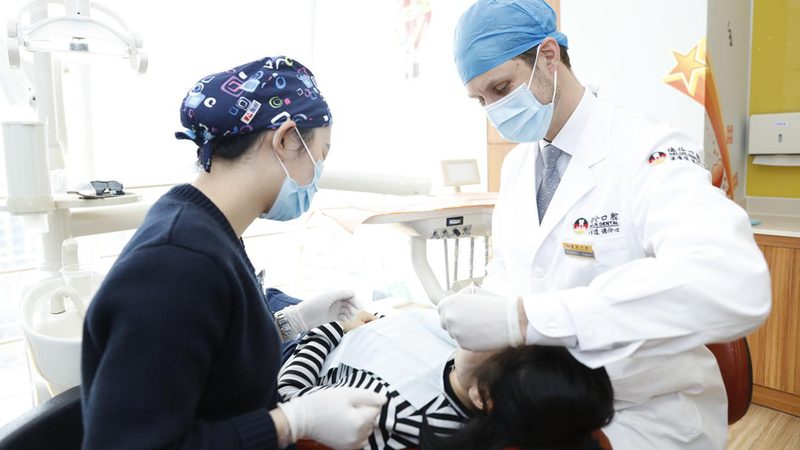全瓷牙：了解其进出口贸易与批发市场